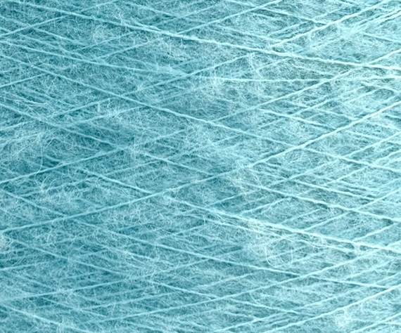 Kid Mohair mit Nylon 900 m / 100 g – Outlet – Azurblau